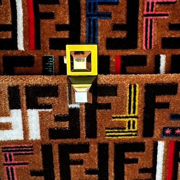 FENDI 
Velvet Vitello Dolce Fun Fair Kan I Shoulder Bag Tobacco Multicolor Black - Picture 7 of 11